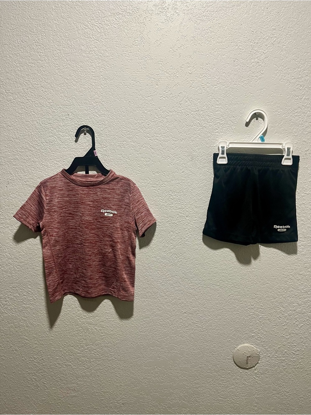 Reebok Toddler Heathered Maroon Active Tee & Black Athletic Shorts